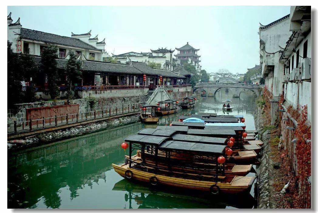 太监是不允许识字的，为什么又认识圣旨上的字？